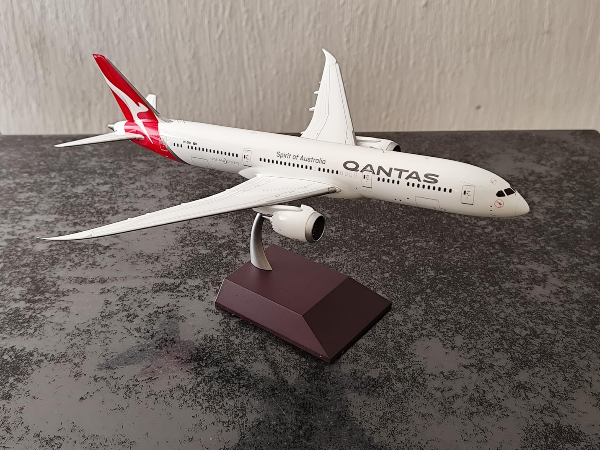 1/130 Scale B787 Aircraft Mode – обзор и цена Decor Lighting Australia
