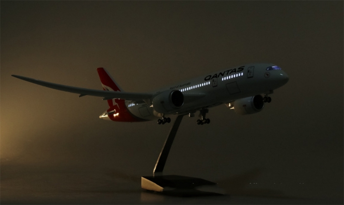 1/130 Scale B787 Aircraft Mode – обзор и цена Decor Lighting Australia