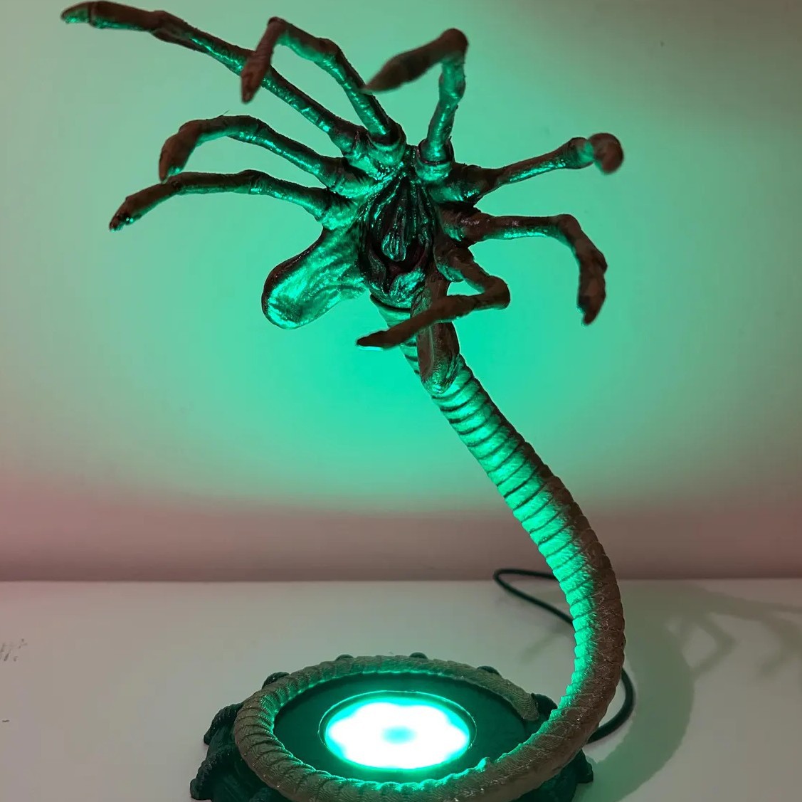 Alien Facehugger Lamp Nightlig – обзор и цена Home Lighting And Decor
